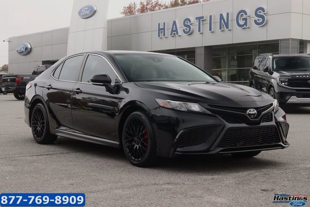Used 2024 Toyota Camry SE w/ Convenience Package