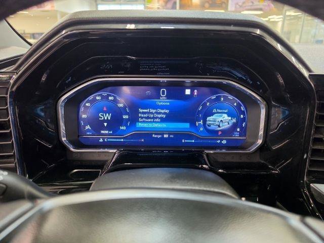 Used 2022 Chevrolet Silverado 1500 LTZ w/ Technology Package AWD/4WD image 14