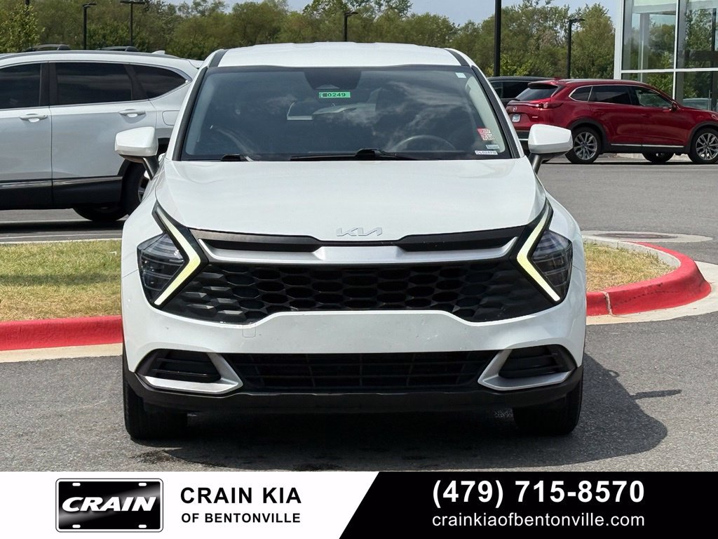 Certified 2024 Kia Sportage LX FWD image 2