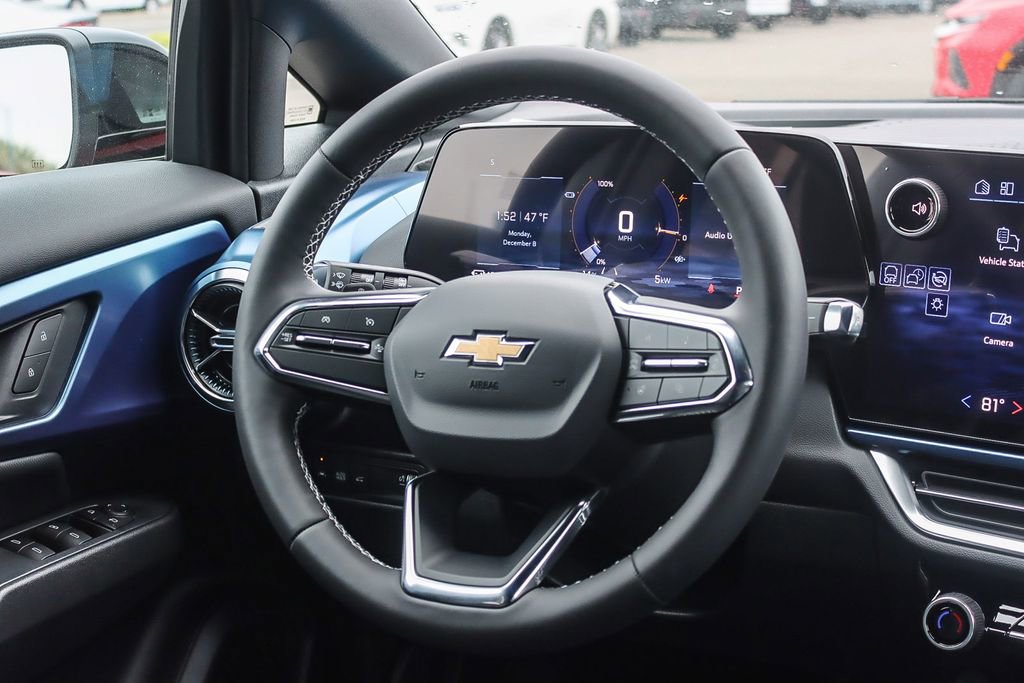 New 2026 Chevrolet Equinox EV LT image 14