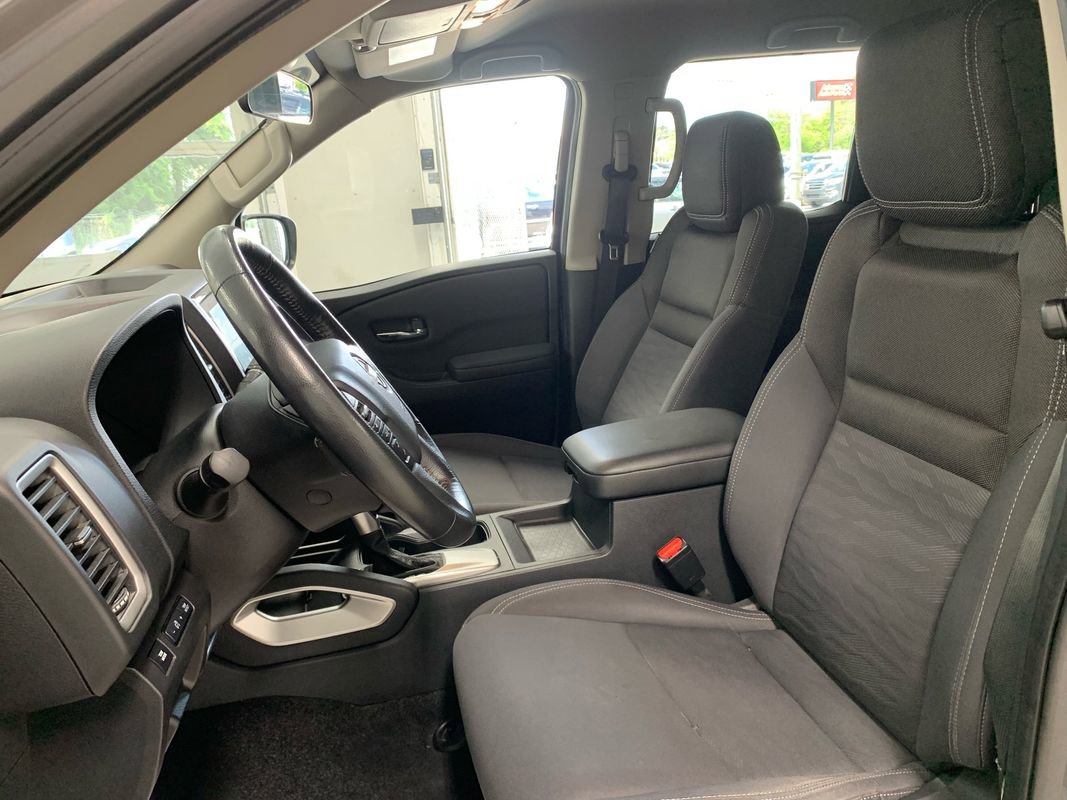 Used 2022 Nissan Frontier SV image 15