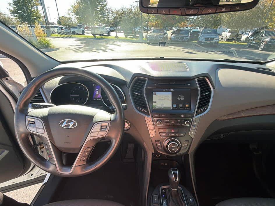 Used 2017 Hyundai Santa Fe AWD w/ SE Ultimate Tech Package 03 image 21