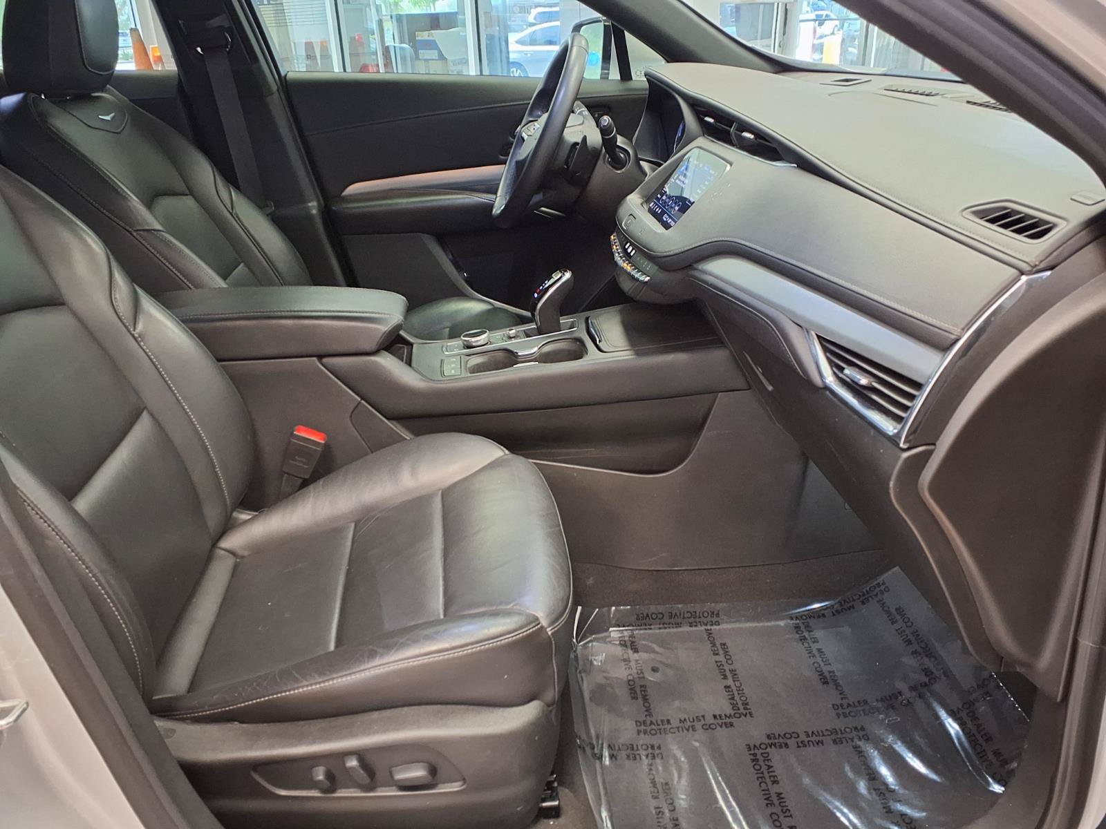Used 2021 Cadillac XT4 Premium Luxury FWD image 10