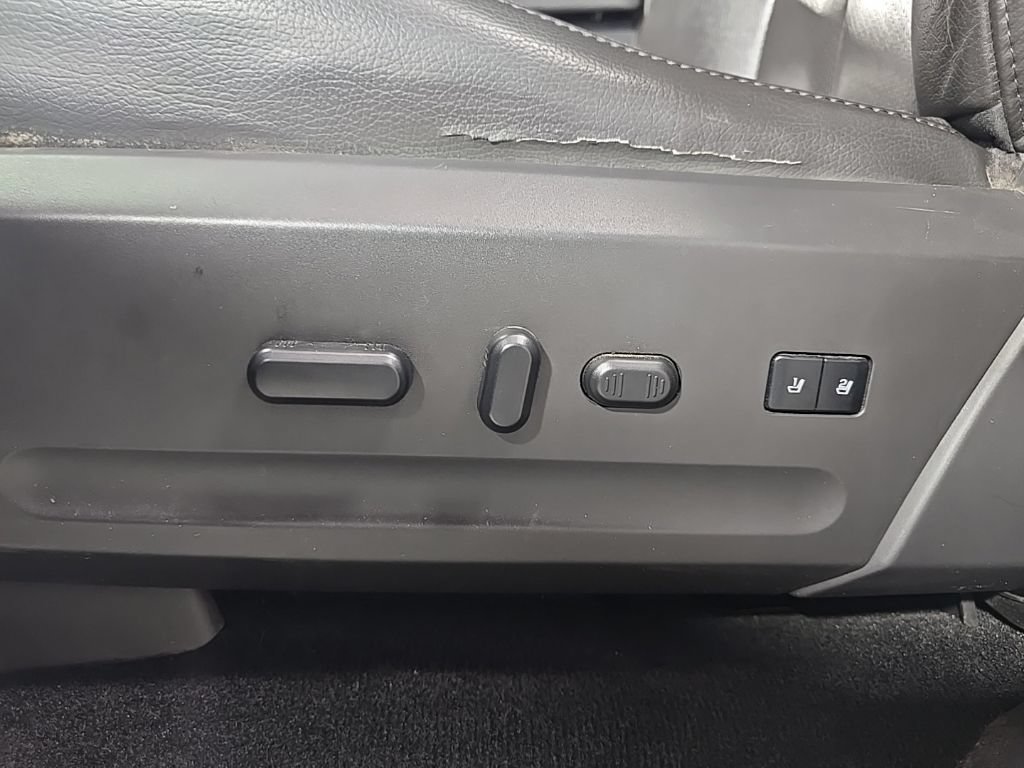 Used 2014 Ford Expedition EL Limited w/ Equipment Group 301A AWD/4WD image 38
