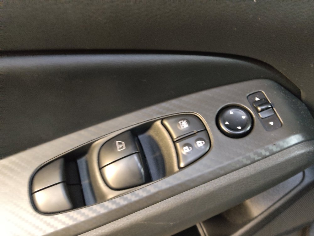 Used 2024 Nissan Altima 2.5 SV FWD image 27