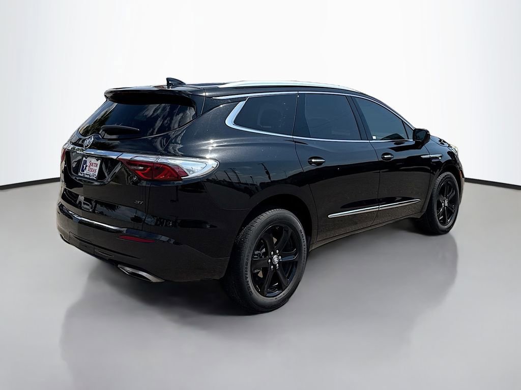 Used 2024 Buick Enclave Essence w/ Experience Buick Package image 7