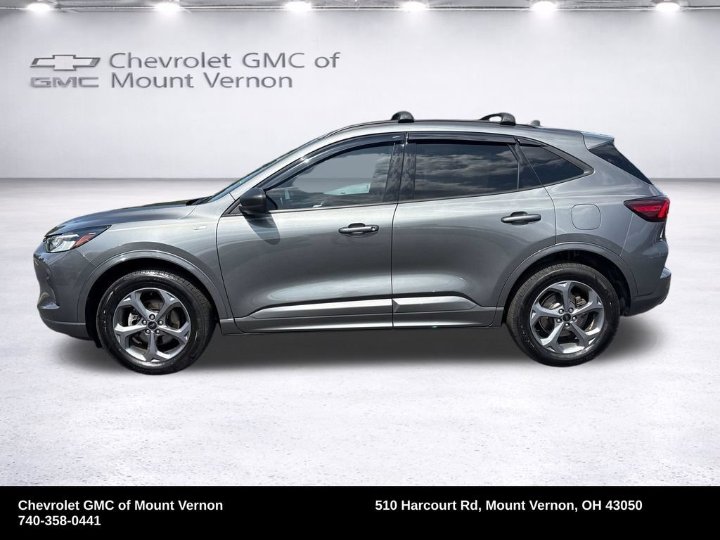 Used 2023 Ford Escape ST-Line w/ Tech Pack #1 AWD/4WD image 2