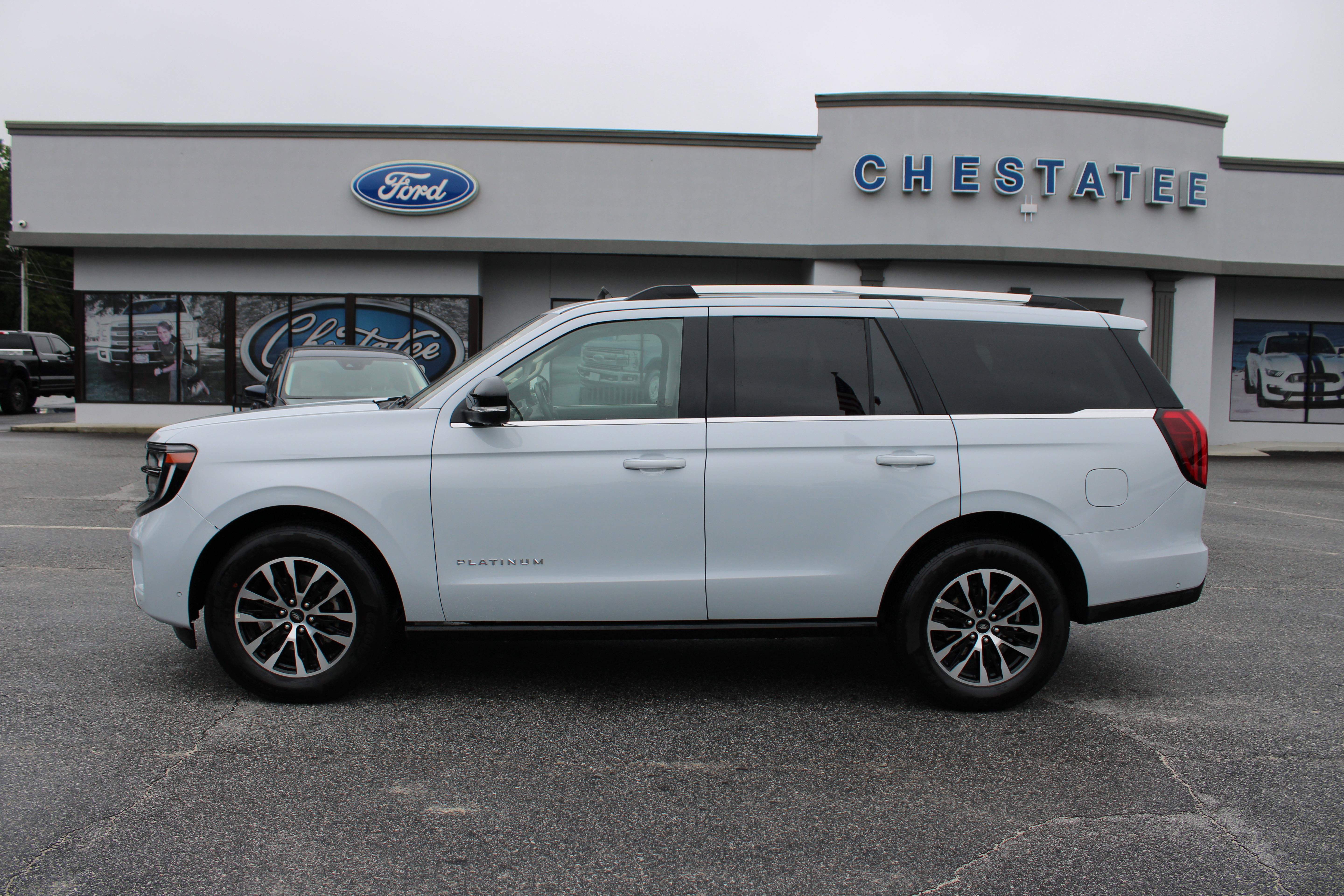 Used 2025 Ford Expedition Platinum AWD/4WD video 1