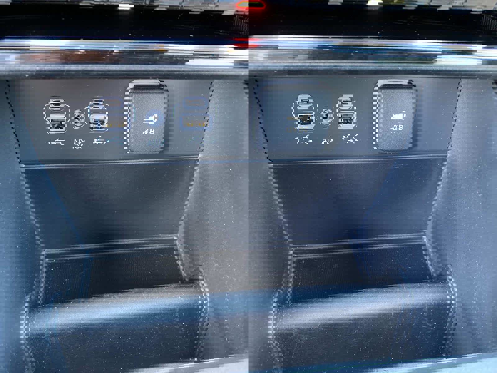 Certified 2025 Jeep Grand Cherokee L Limited w/ Trailer Tow Package image 17