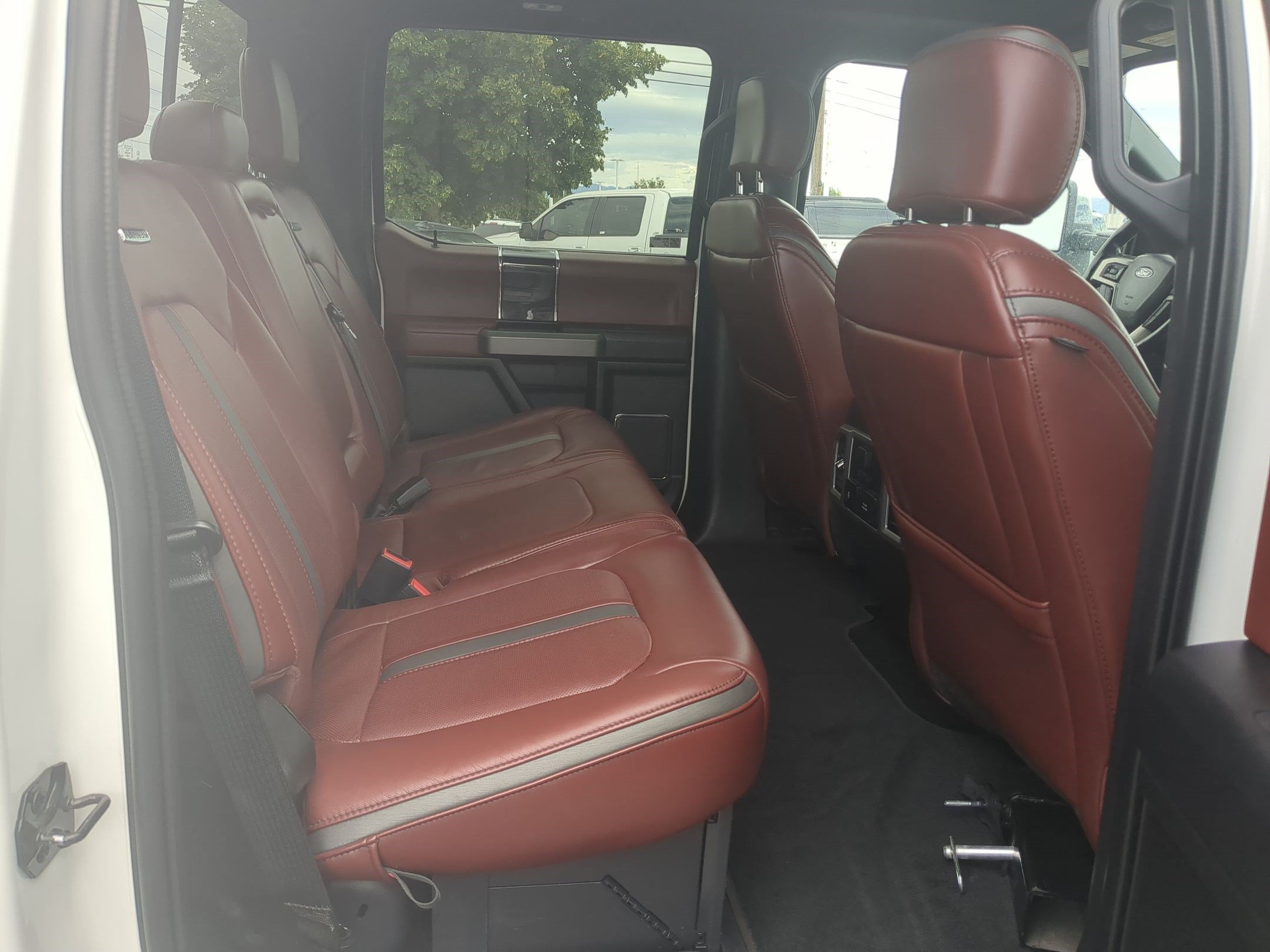 Used 2021 Ford F350 Platinum AWD/4WD image 32