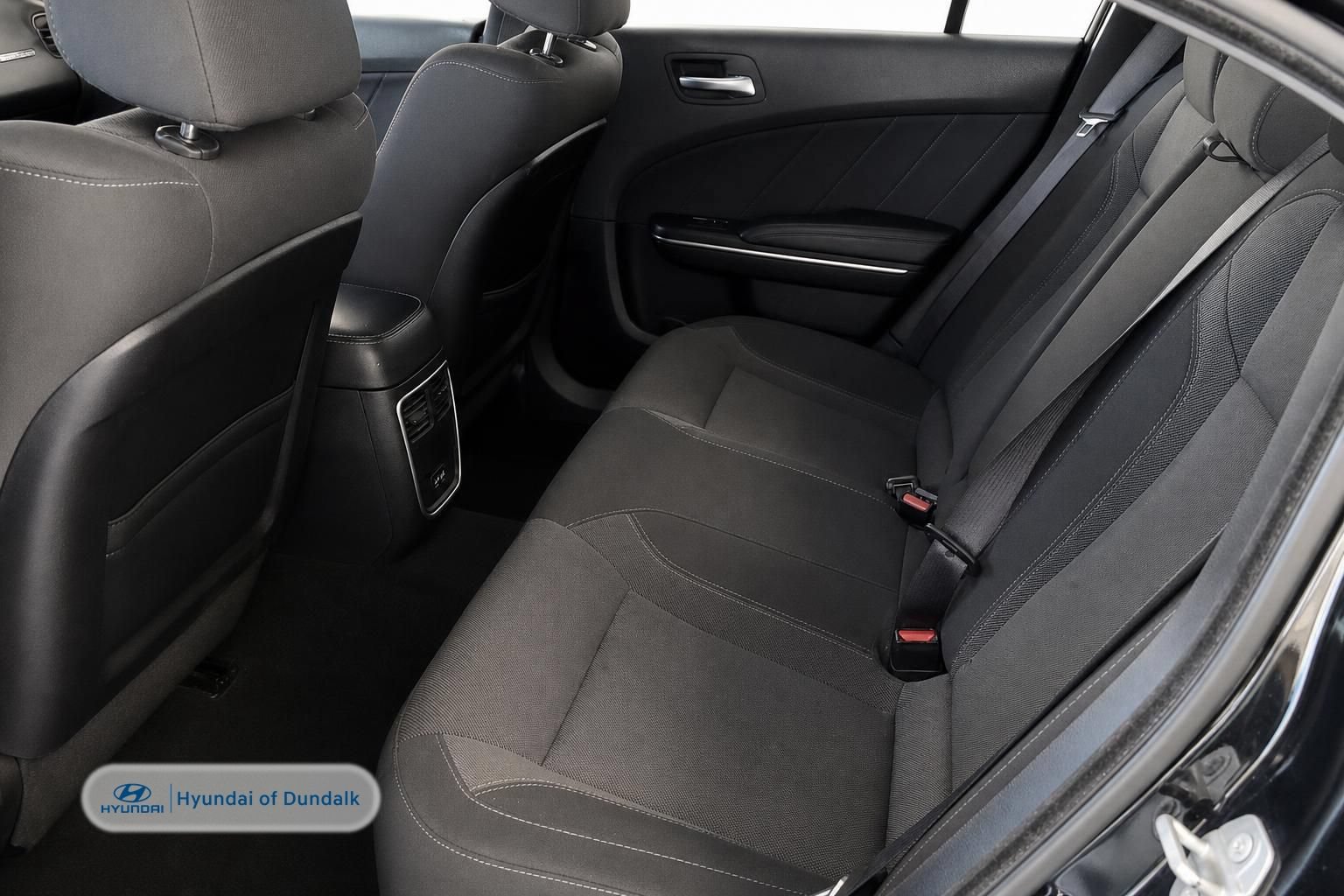 Used 2019 Dodge Charger SXT RWD image 10