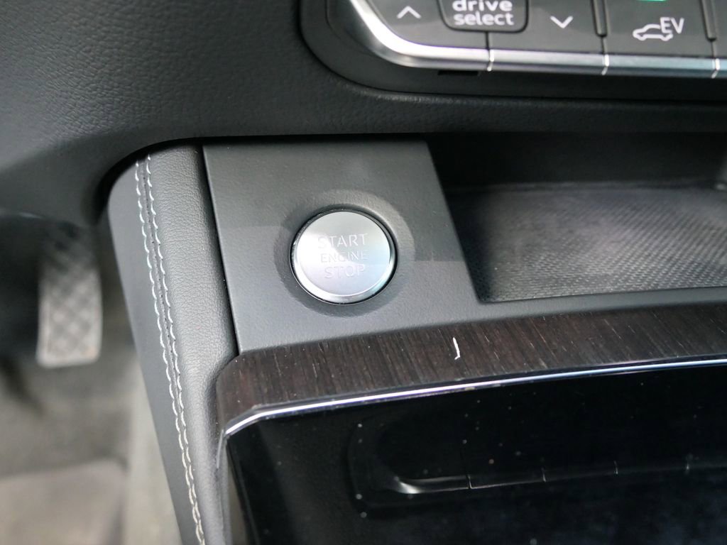 Used 2023 Audi Q5 e Premium Plus w/ Premium Plus Package image 20