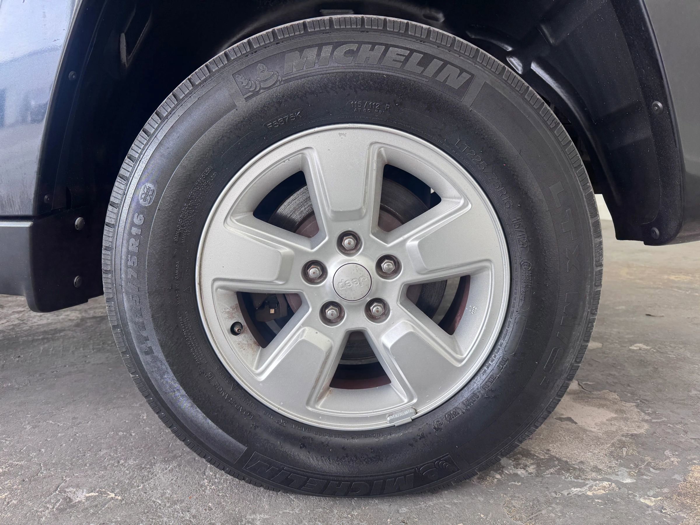 Used 2011 Jeep Liberty Sport image 13