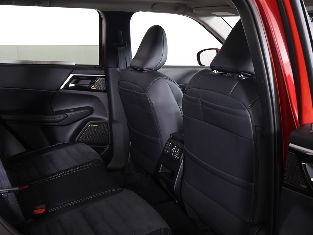 New 2026 Mitsubishi Outlander SE FWD image 32