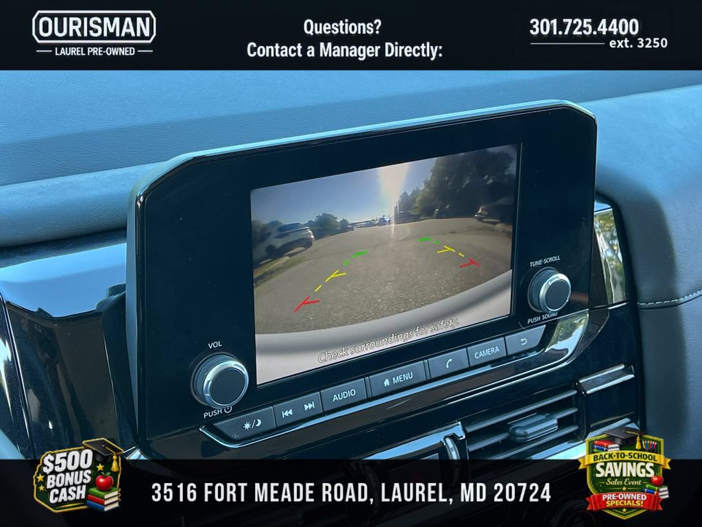 Used 2025 Nissan Pathfinder SV FWD image 11