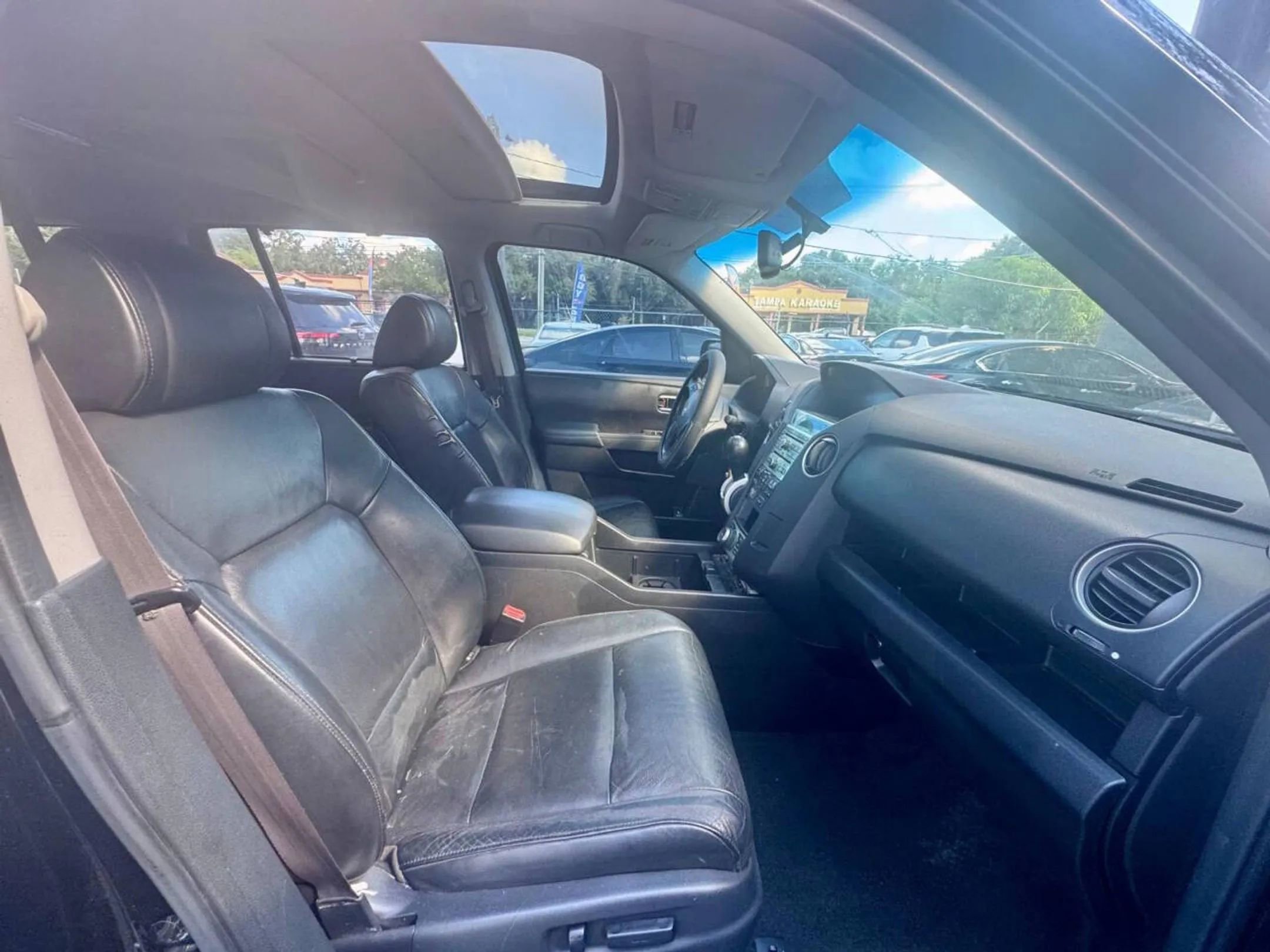 Used 2011 Honda Pilot Touring image 25