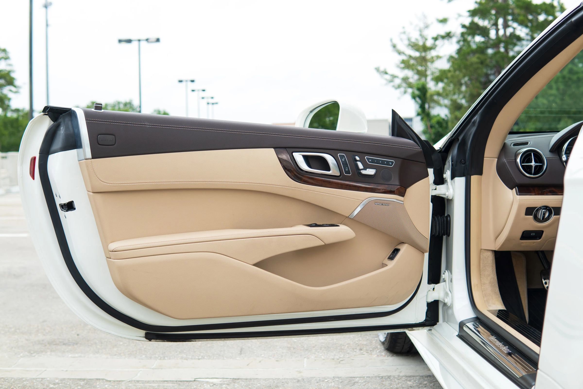 Used 2017 Mercedes-Benz SL 450 image 30