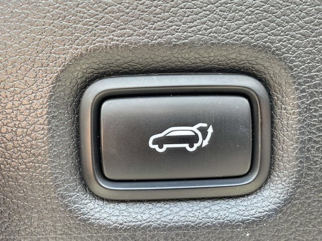 Used 2023 Hyundai Santa Fe SEL Premium AWD/4WD image 22