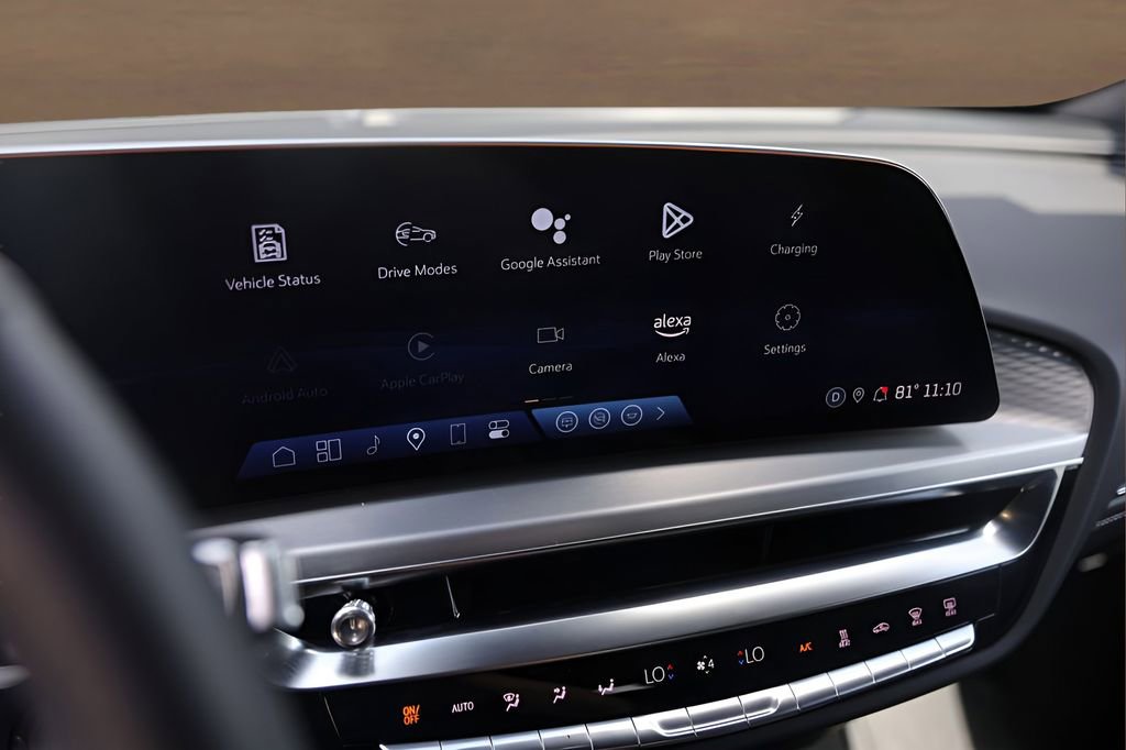 Used 2025 Cadillac Lyriq Luxury w/ LPO, Floor Liner Package image 16