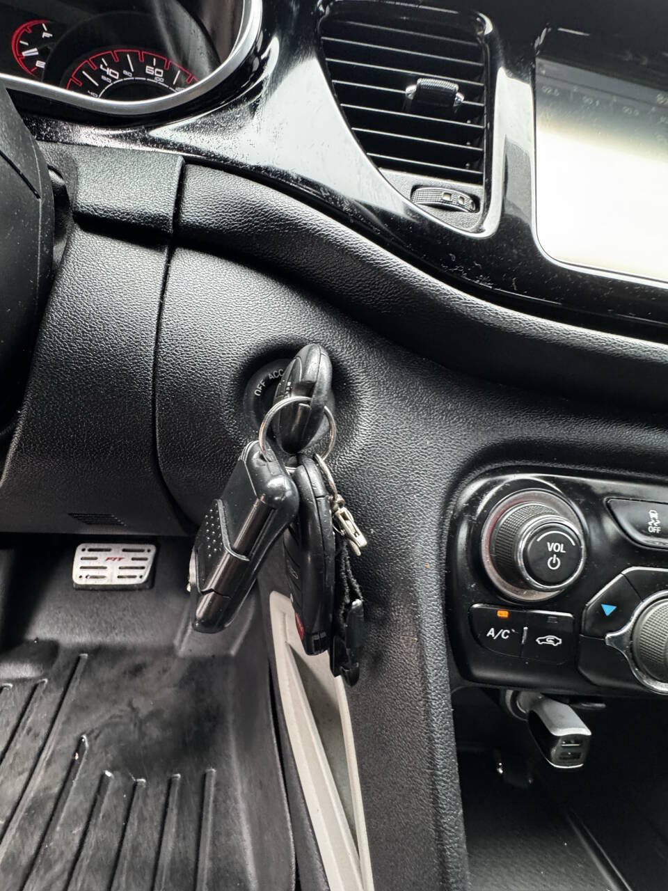 Used 2013 Dodge Dart Rallye FWD image 36