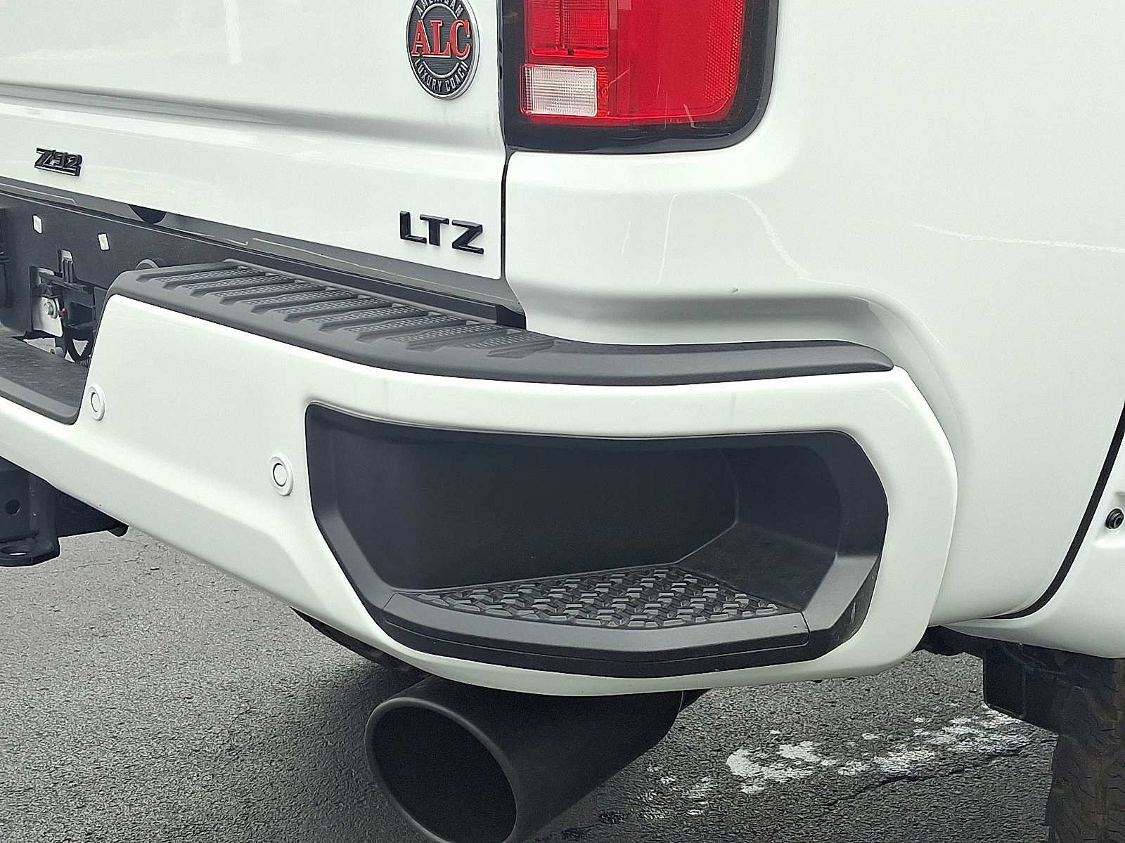 New 2025 Chevrolet Silverado 2500 LTZ w/ LTZ Premium Package image 9