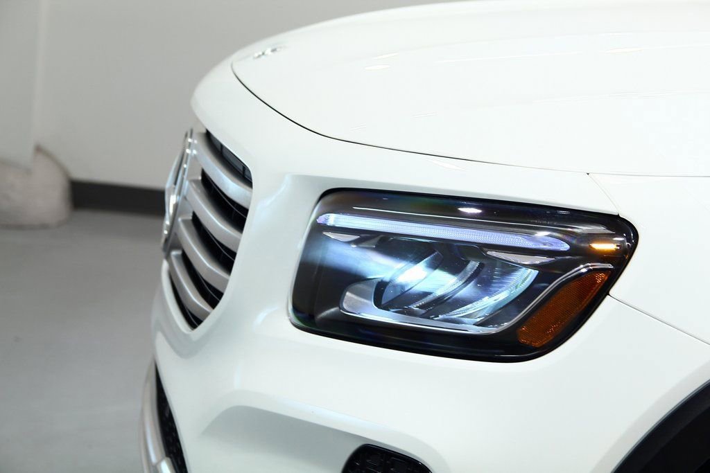 Certified 2025 Mercedes-Benz GLB 250 4MATIC image 15