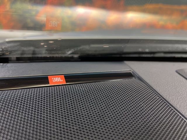 Used 2018 Toyota Prius Prime Premium image 38