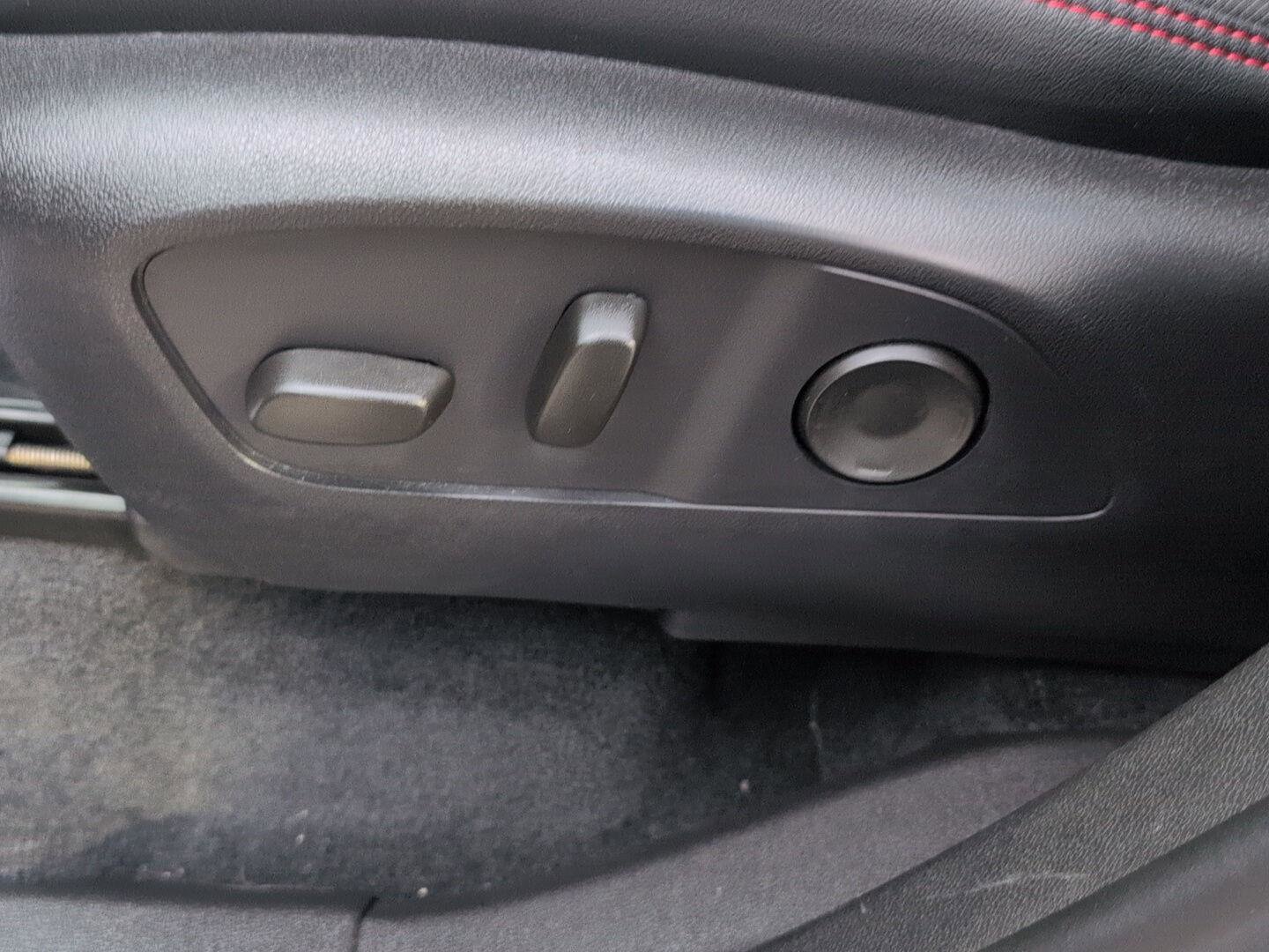 Certified 2024 Chevrolet Traverse RS w/ LPO, Floor Liner Package image 23