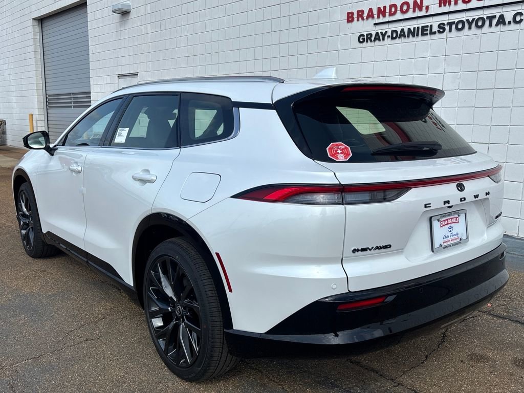 New 2026 Toyota Crown Signia Limited image 4