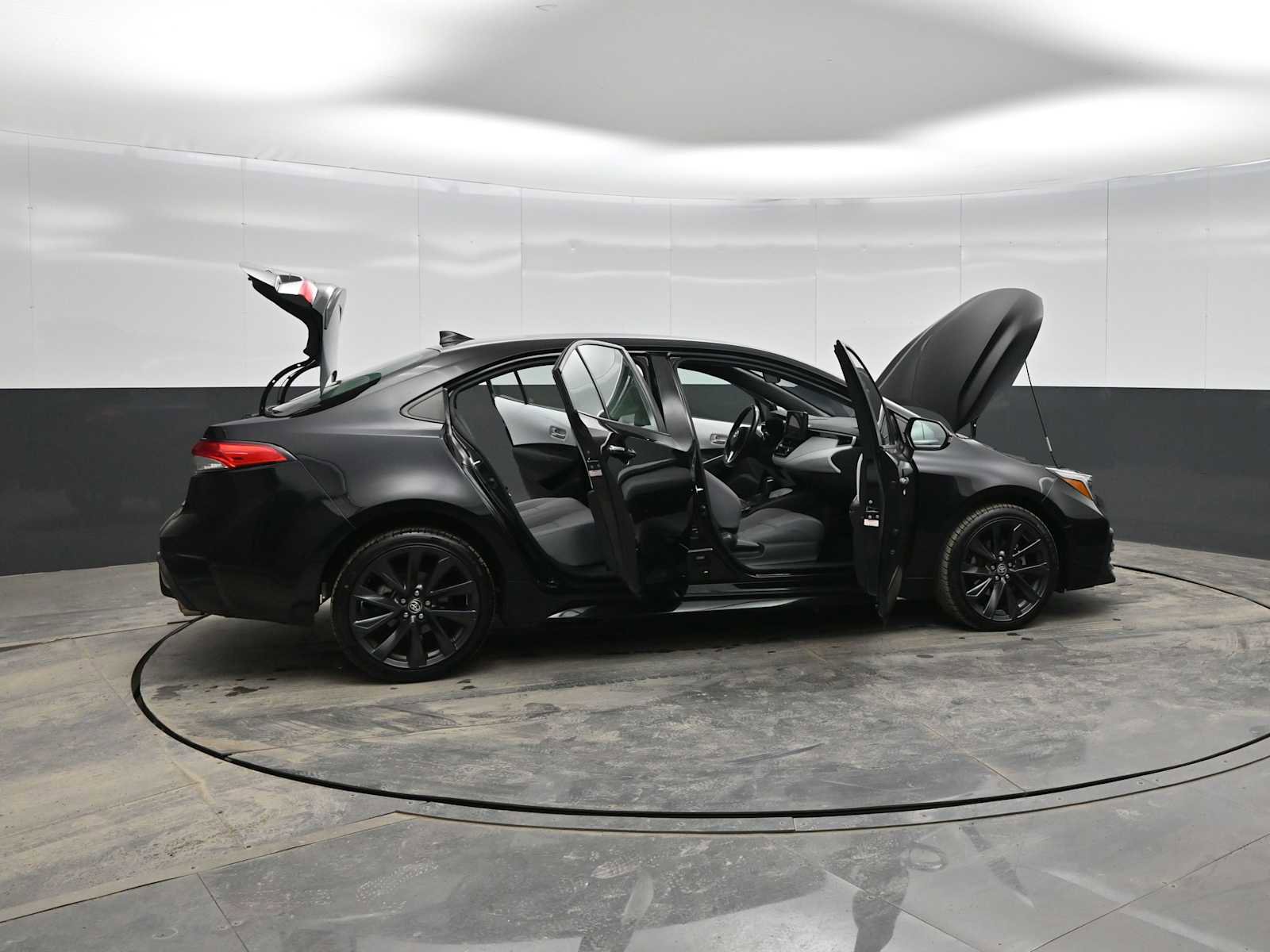 Used 2024 Toyota Corolla SE image 41