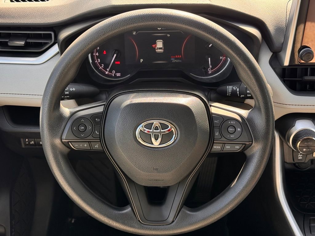 Used 2024 Toyota RAV4 XLE image 19