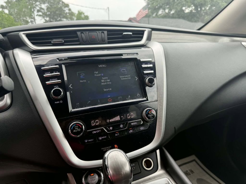 Used 2018 Nissan Murano SV FWD image 21