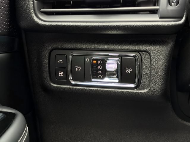 Used 2025 Lincoln Corsair Grand Touring w/ Jet Appearance Package AWD/4WD image 42