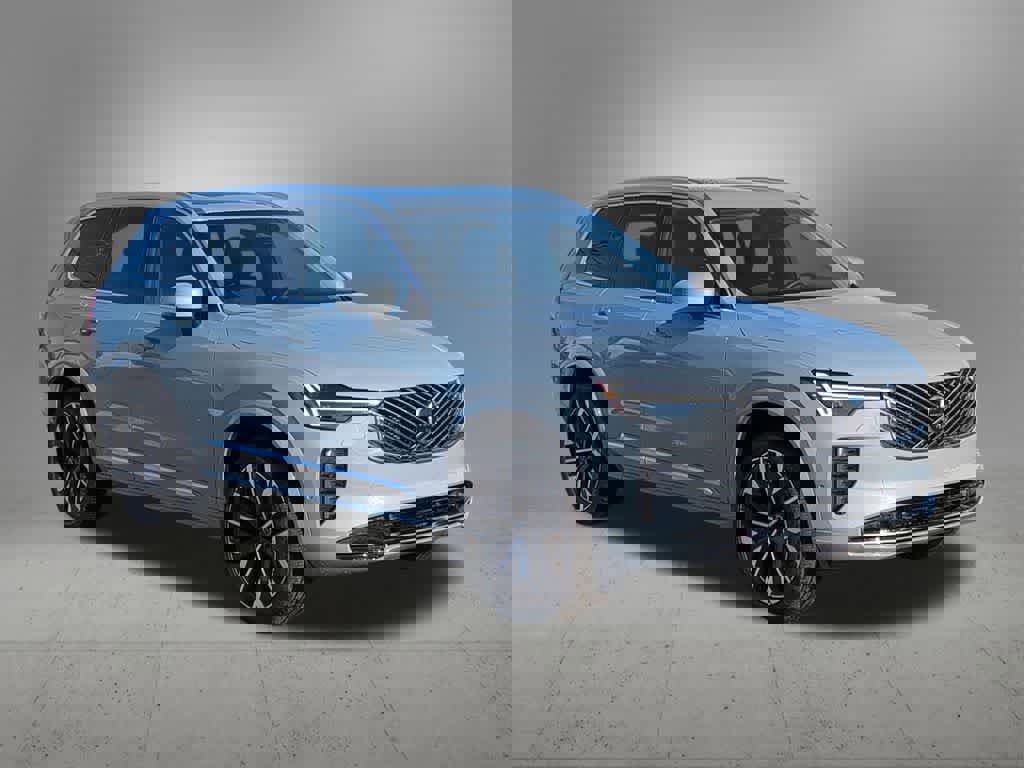 Certified 2026 Volvo XC90 B6 Plus w/ Protection Package Premier image 8