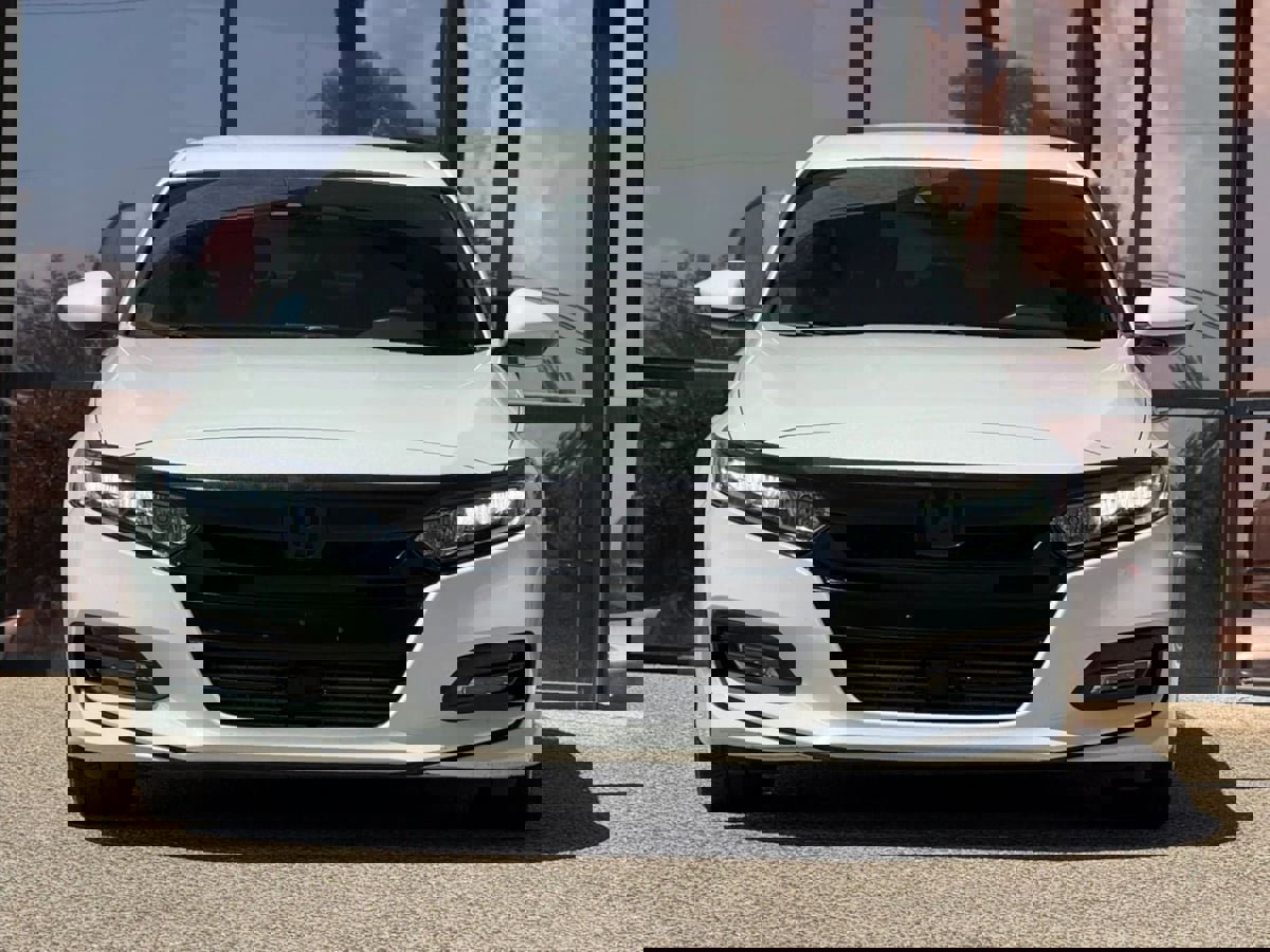 Used 2018 Honda Accord Sport image 22