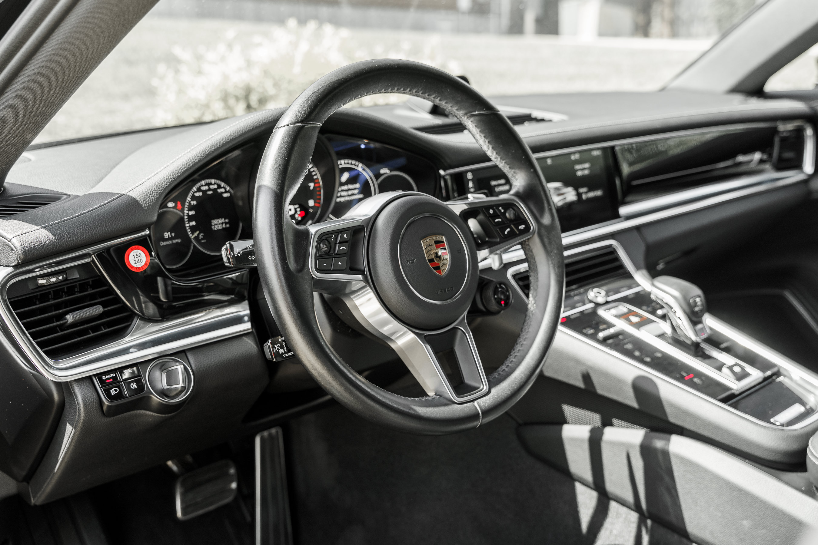 Used 2020 Porsche Panamera 4 AWD/4WD image 9