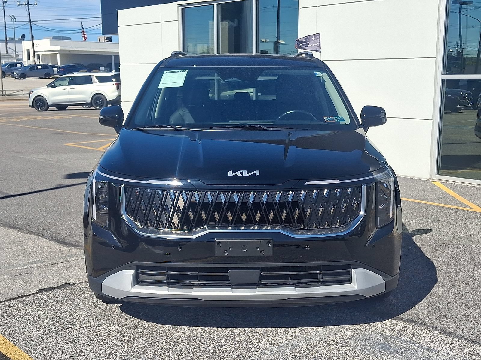 Certified 2025 Kia Carnival EX FWD image 7