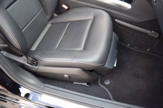 Used 2014 Mercedes-Benz E 250 BlueTEC Sedan image 50