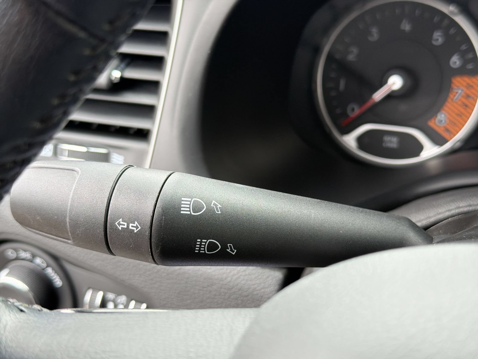 Used 2021 Jeep Renegade Limited AWD/4WD image 30