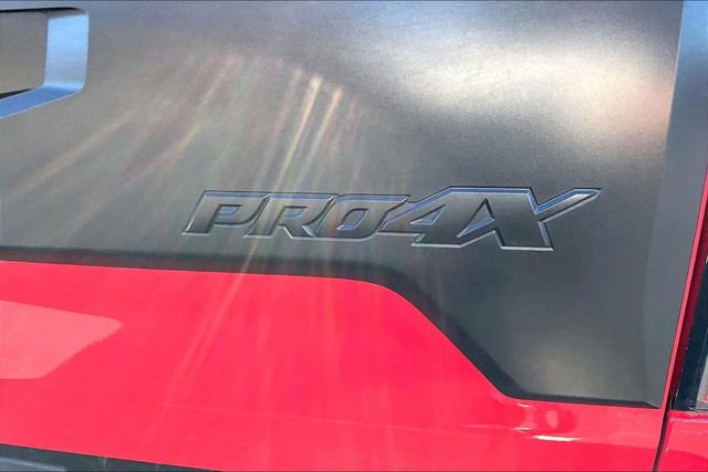 Used 2021 Nissan Titan PRO-4X w/ Pro-4x Convenience Package image 23