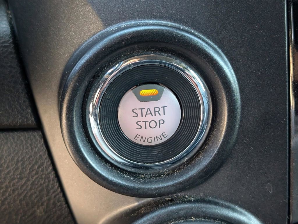 Used 2021 Nissan Titan PRO-4X w/ Pro-4x Convenience Package AWD/4WD image 28