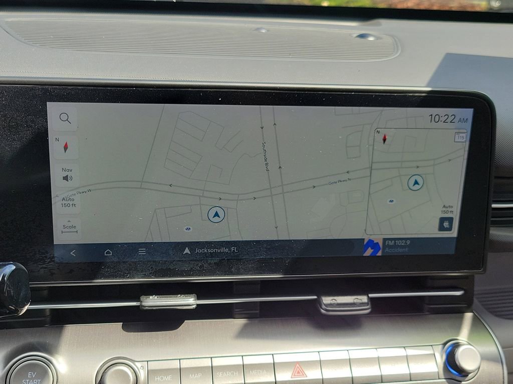 Certified 2024 Hyundai Kona SEL FWD image 29