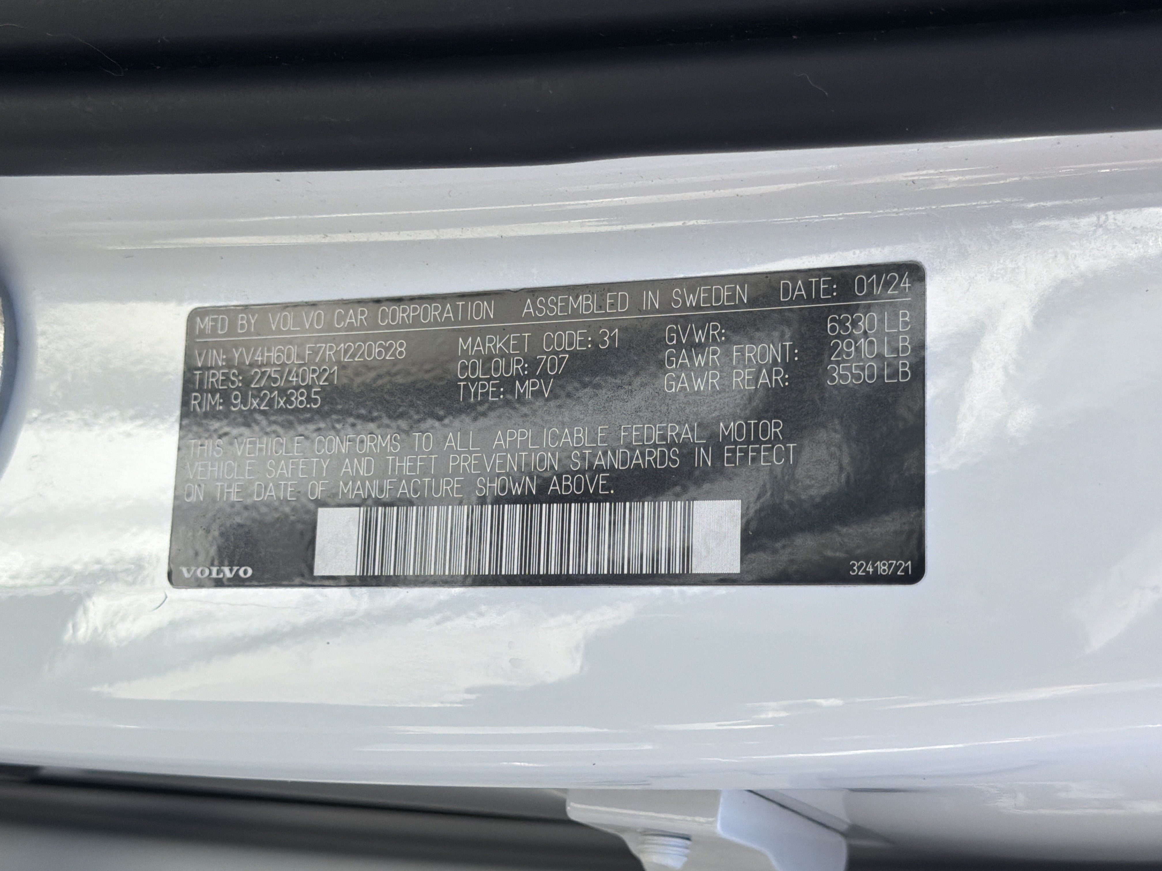 Certified 2024 Volvo XC90 T8 Ultimate w/ Protection Package Premier AWD/4WD image 37
