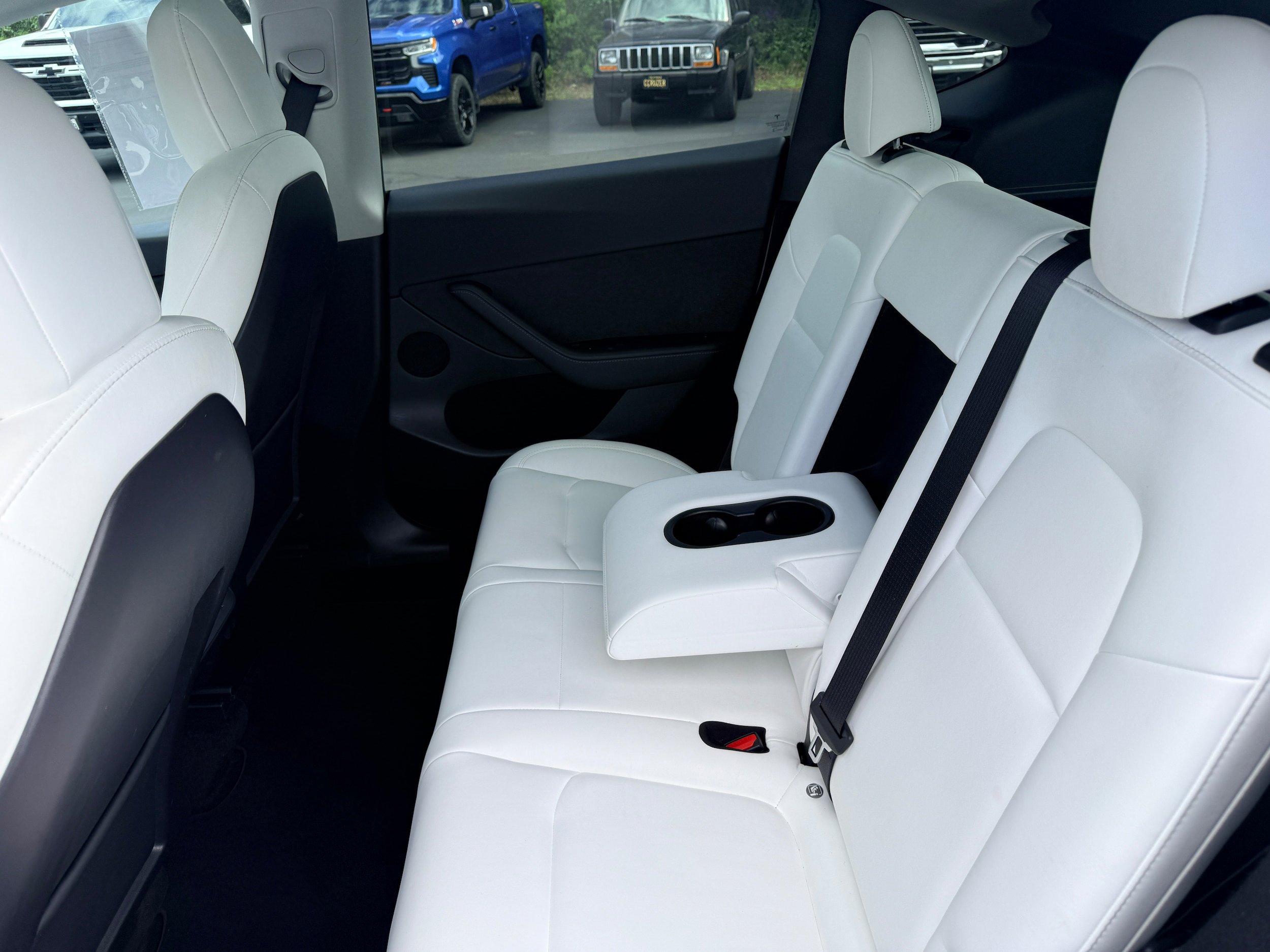 Used 2023 Tesla Model Y Long Range AWD/4WD image 12