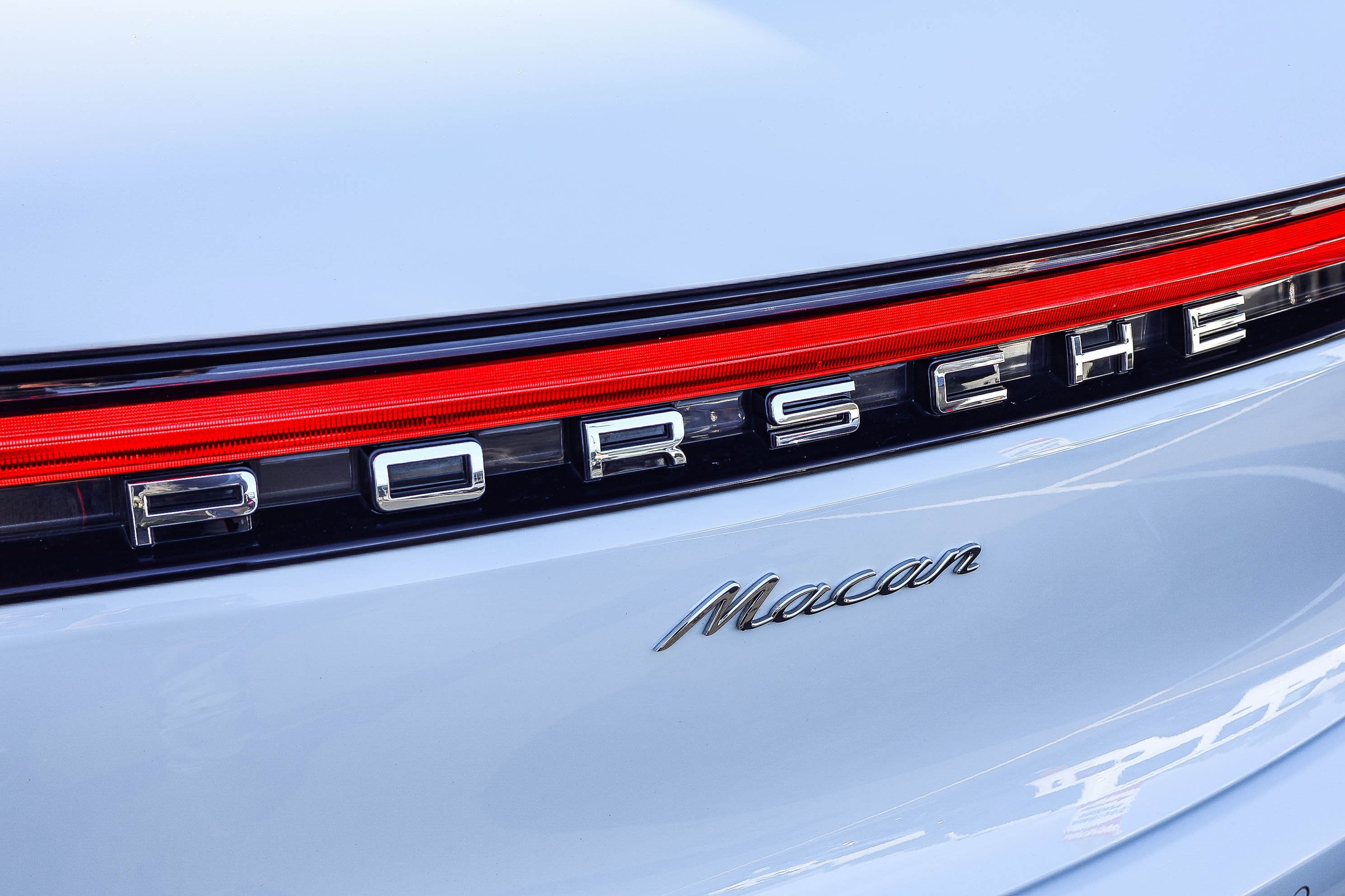 Used 2023 Porsche Macan image 26