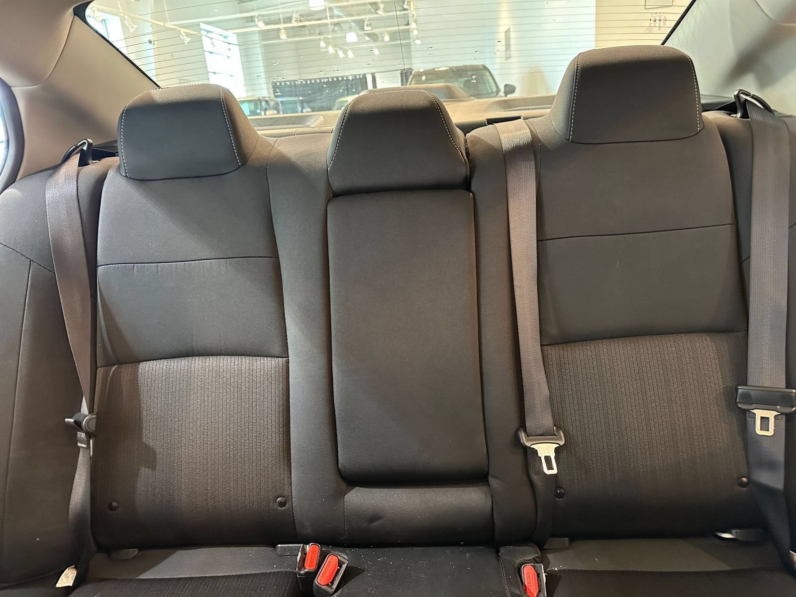 Used 2025 Nissan Altima 2.5 SV FWD image 37