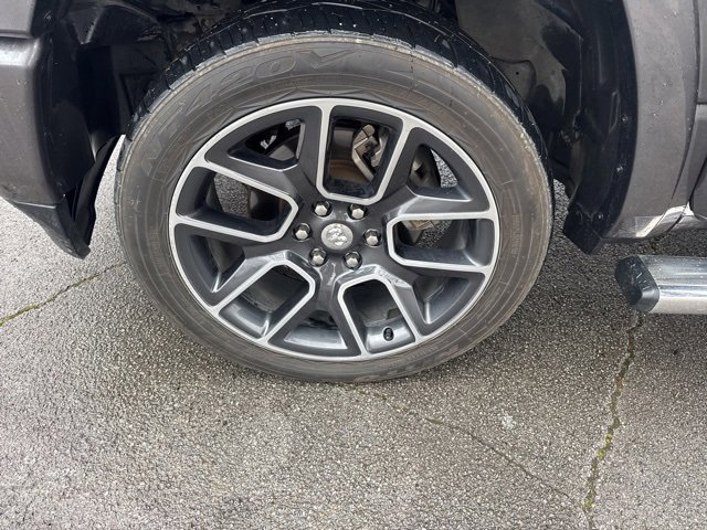 Used 2019 RAM 1500 Laramie image 16