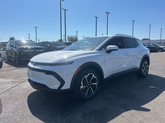 New 2026 Chevrolet Equinox EV LT image 7