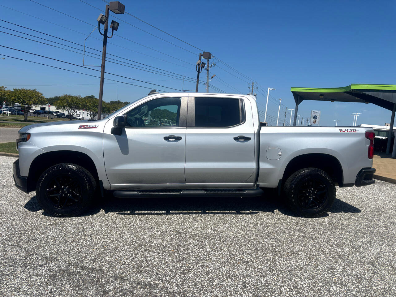Used 2020 Chevrolet Silverado 1500 LT Trail Boss image 3