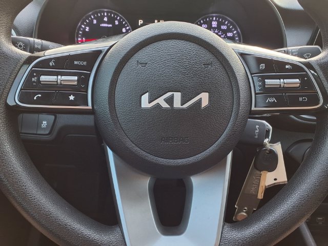Used 2024 Kia Forte LXS FWD image 11